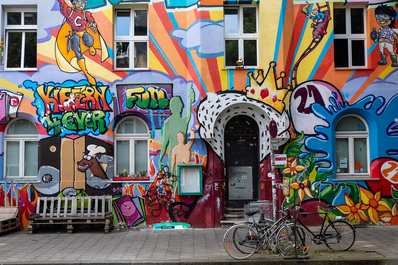 grafitti, dusseldorf, pine road, flingern, house, multicoloured, painted, art, architecture, building, facade, wall, painting, art form, facade painting, lost places, grafitti, grafitti, grafitti, grafitti, grafitti